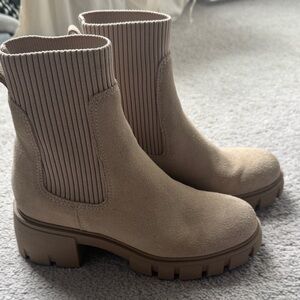 Steve Madden Women's Tan Suede Ankle Boots